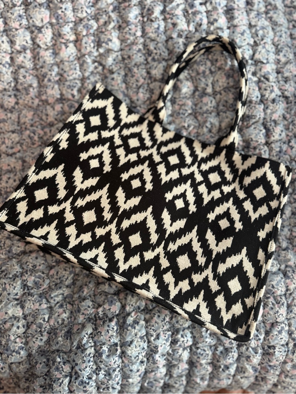 H&M Pattern Tote